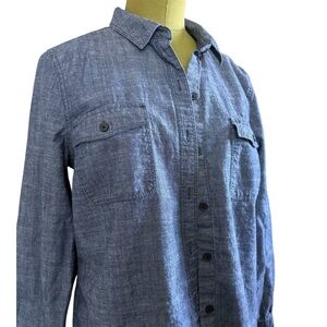 Old Navy Classic Chambray Button-Down Shirt - Blue Jean - Medium